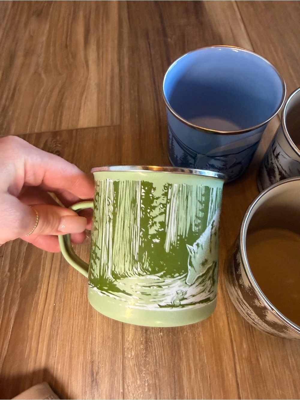 Outdoor Wildlife Enamel Camping Mugs - Set of 4 (Blue, Tan, Green) - Picture 4 of 10